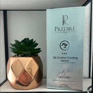 Prédiré Paris Oil Control Cooling Serum - White